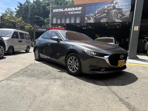 Mazda 3 Touring 2021 blindado