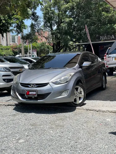 HYUNDAI ELANTRA GLS 1.8 MECÁNICO