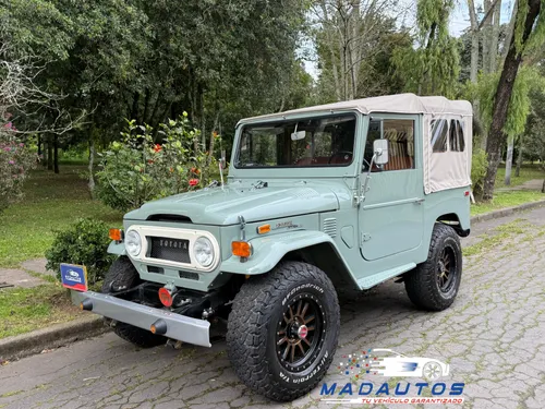 Toyota Land Cruiser F40 1971