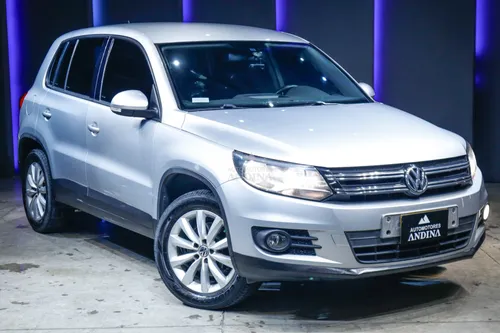 Volkswagen TIGUAN SPORT  STYLE TP 2000CC T 4X4 2012