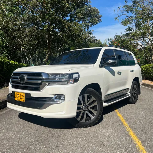 Toyota Sahara LC200 2019 Executive Lounge B2