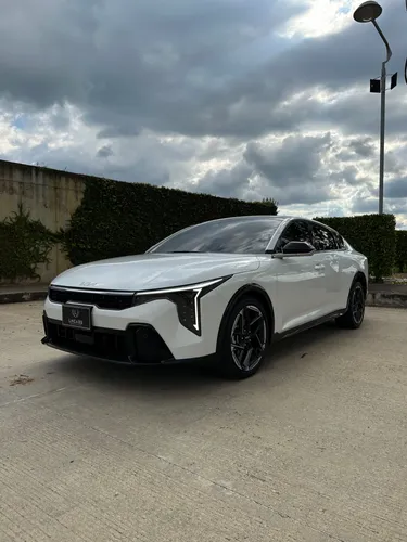 KIA K4 GT-Line 2025