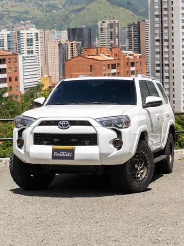 Toyota 4runner Sr5 2019 