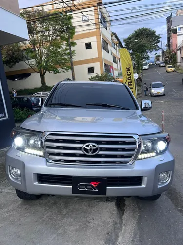 Toyota Sahara lc200 2008