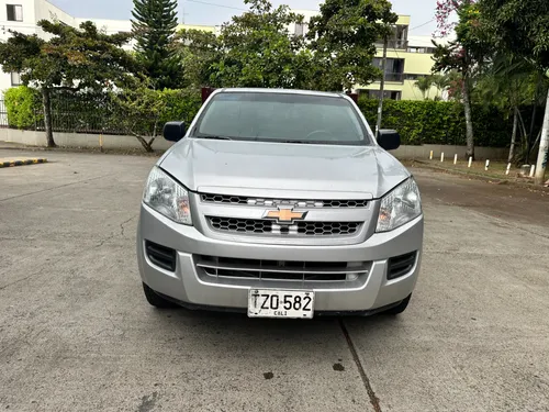 CHEVROLET LUV DMAX ESTACAS