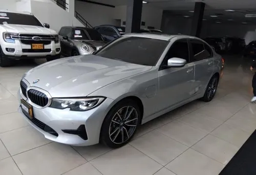 BMW 330E G20 2021