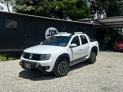 Hermosa Renault oroch 2022 mecánica 4x4
