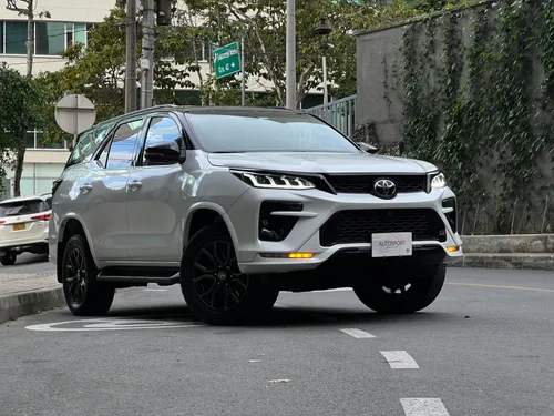 Toyota Fortuner GRS 2.8 4x4