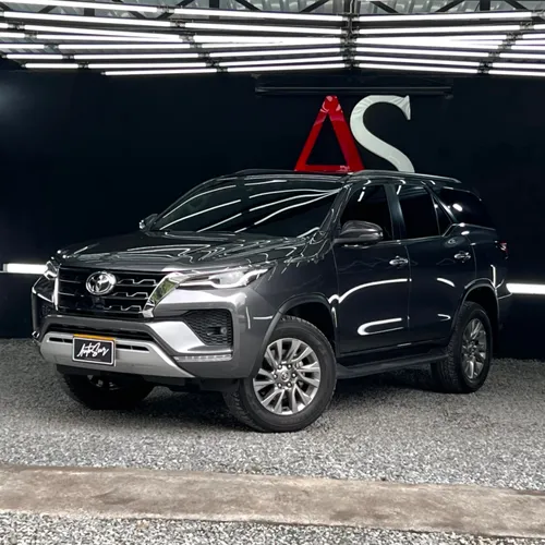 Toyota Fortuner SRV 2023 2.4 
