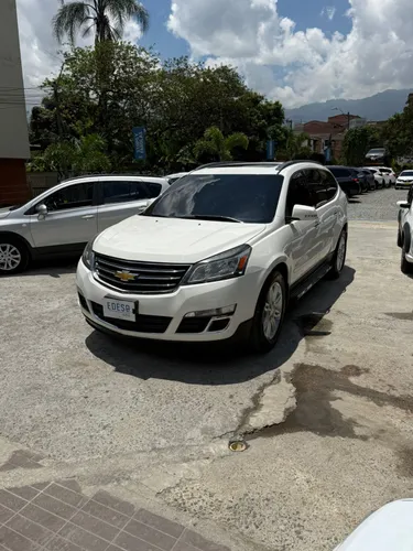 CHEVROLET TRAVERSE LT