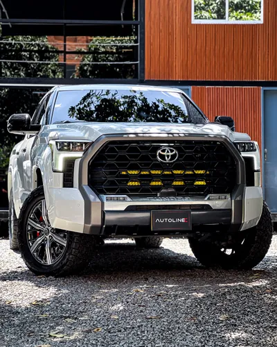 Toyota Tundra Capstone Hybrid B2 2022