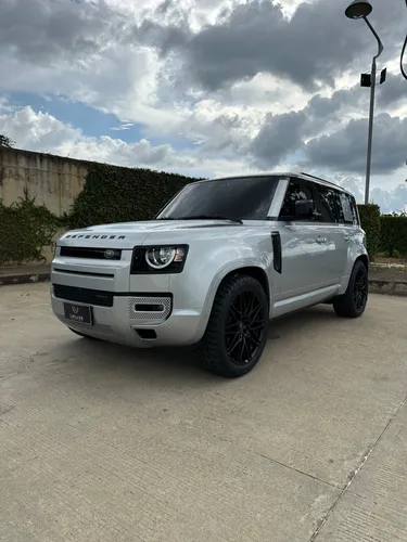 Land Rover Defender P400e Híbrida Enchufable 2023