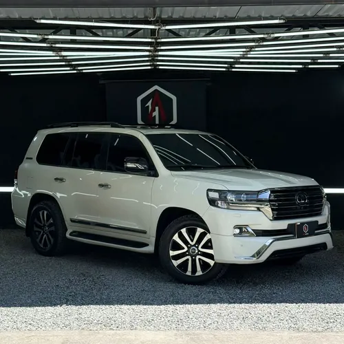 TOYOTA LAND CRUISER LC200 SÁHARA EXCALIBUR B2 2019