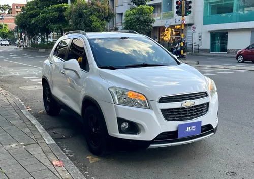 CHEVROLET TRACKER LT