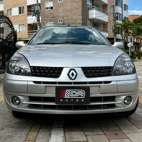 Renault  Clio Expression  2006