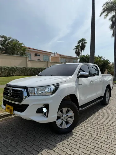 Toyota Hilux SRV blindada 2019