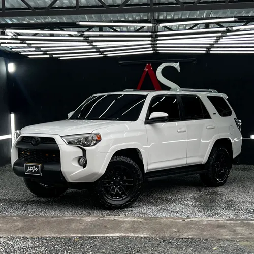 Toyota 4Runner SR5 2015 4.0 