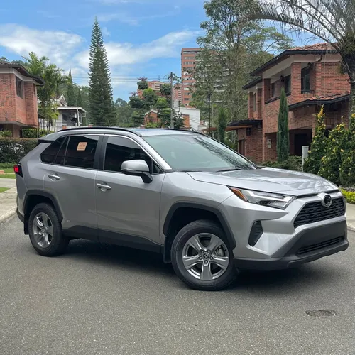 TOYOTA RAV4 XLE 2.5 2025 AT HIBRIDA