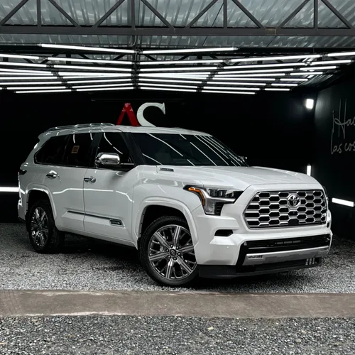 Toyota Sequoia Capston Híbrido 2025