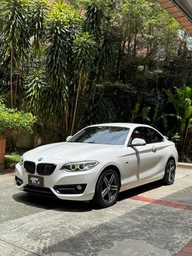 BMW 220i Sportline