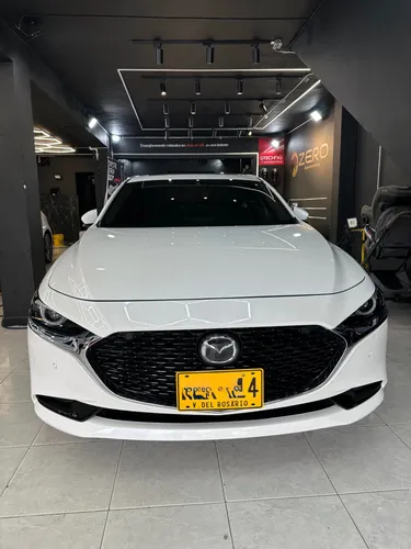 Mazda 3 Grand Touring Híbrido MHEV