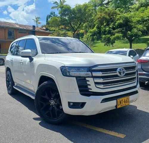 Toyota Lc300 VX blindada 2022