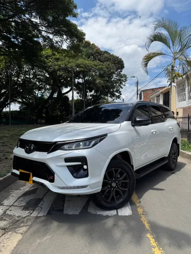Toyota Fortuner GR 2023 diesel 