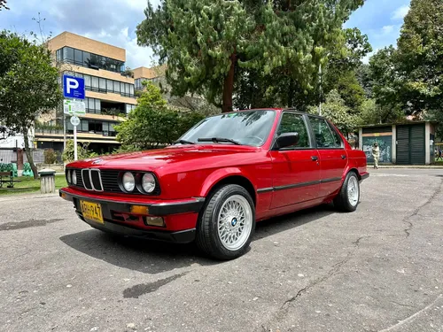 BMW e30 323