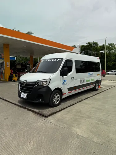 Renault Nuevo Máster 15 Pasajeros 2023
