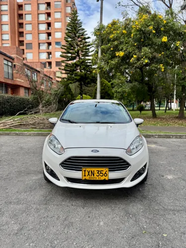 Ford fiesta Titanium 2016