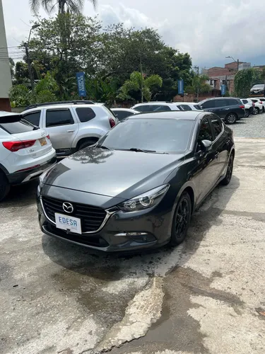 MAZDA 3 TOURING