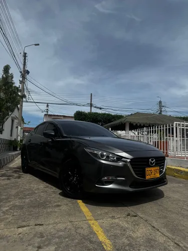 Mazda 3 Touring 2018