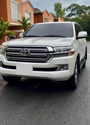 Toyota Lc200 Sahara V8 blindada 2019