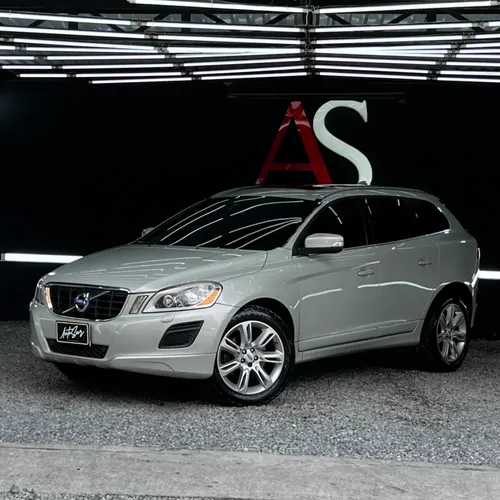 Volvo XC60 FWD 2011 2.0