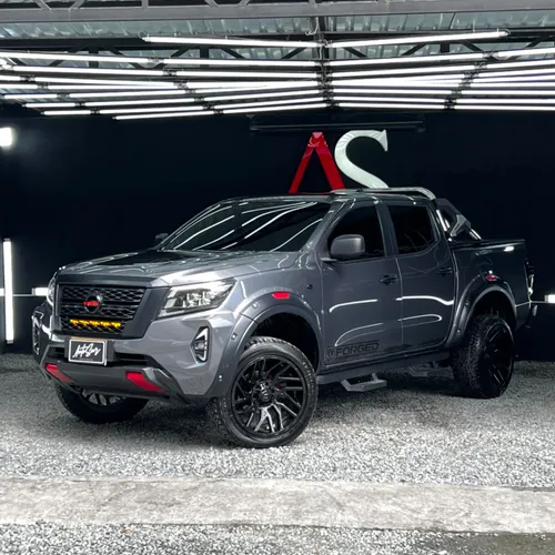 Nissan frontier CD Sabanera 2023 2.5