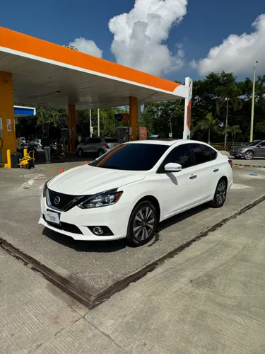 Nissan Sentra 1.8cc Exclusive 2017