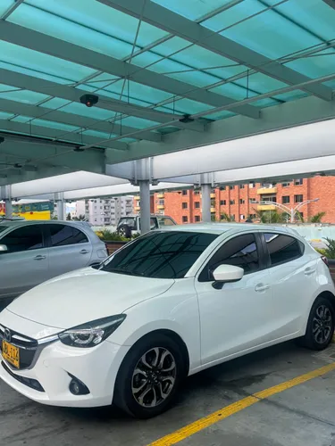 Mazda 2 gran touring 