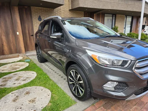 Ford Escape TITANIUM 2017