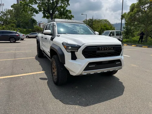 Toyota Tacoma TRAILHUNTER 2024