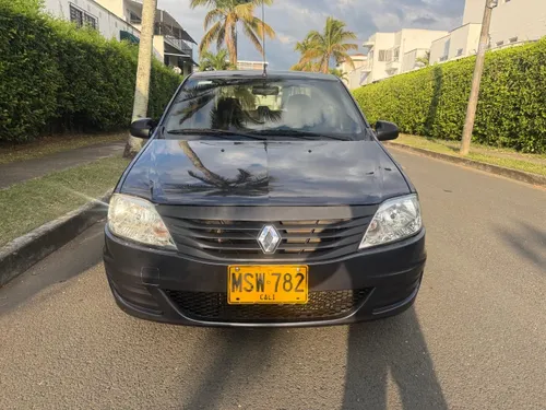 Renault Logan 2013 familier 