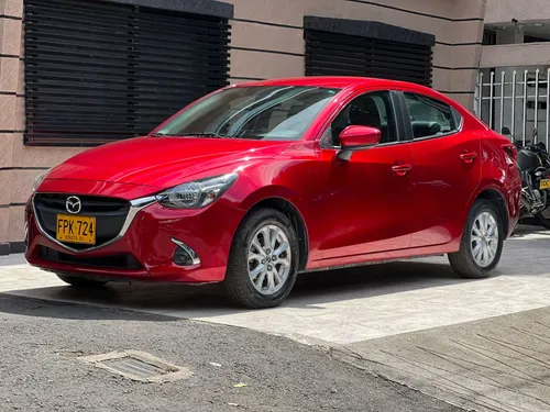 MAZDA 2 TOURING SEDAN AUTOMATICO 2019