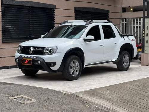 RENAULT DUSTER OROCH 4X4 MT 2020