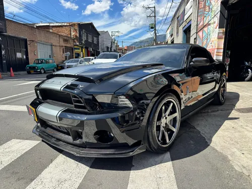 Ford Mustang Shelby GT500 2011