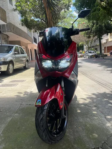 yamaha N-max v1 2020
