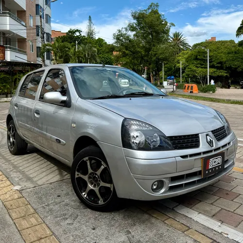 Renault  Clio Expression  2006