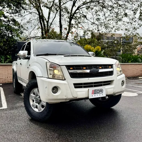 Chevrolet  Luvdmax  2011