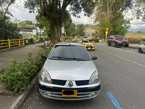 Renault Clio Cool modelo 2008 1.6L