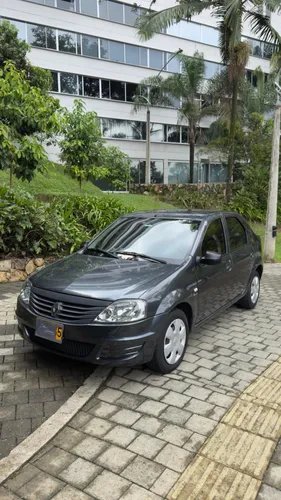 RENAULT LOGAN 