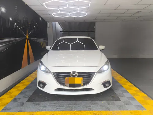 Mazda 3 Modelo 2015