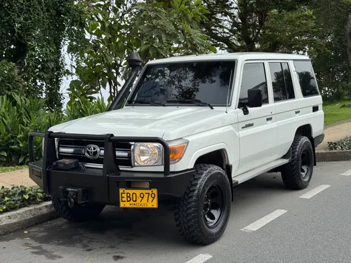 Toyota Land Cruiser HZJ76L 2009 Diésel